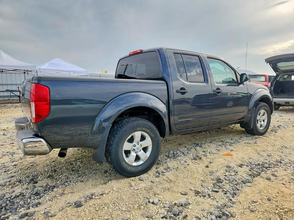 2012 NISSAN FRONTIER S  