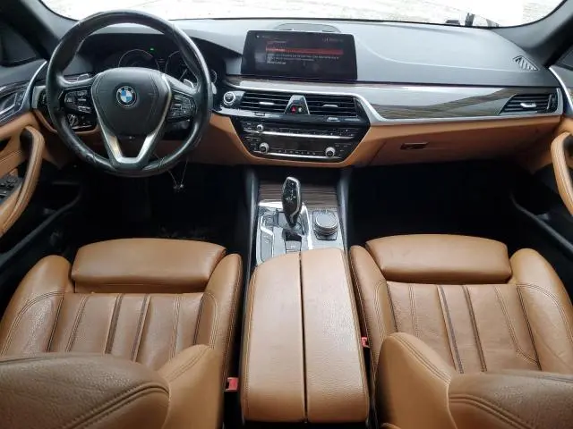 2019 BMW 530XE   