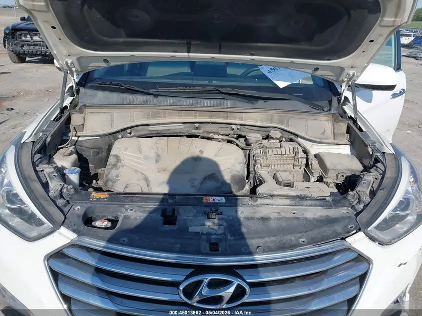 2016 HYUNDAI SANTA FE SE
