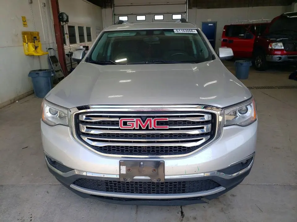 2017 GMC ACADIA SLE  