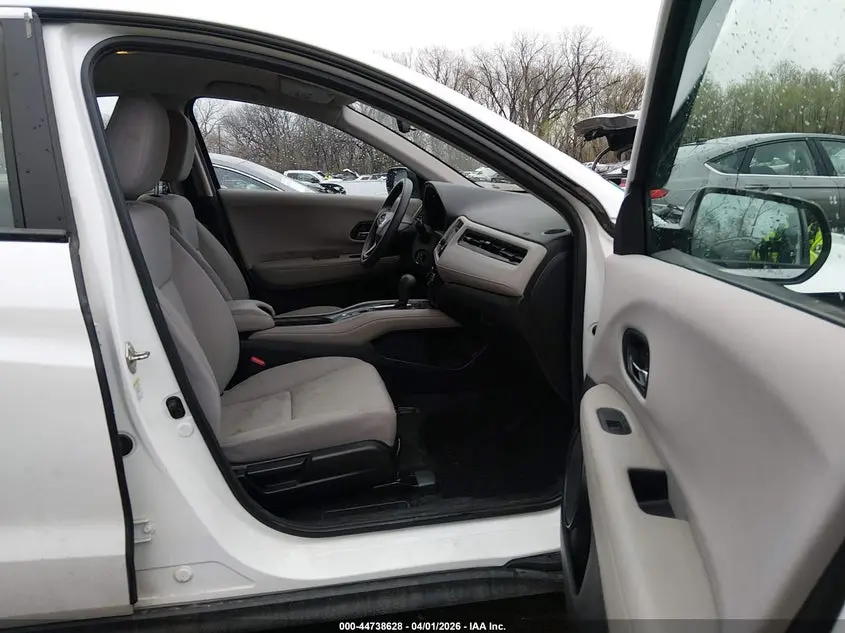 2016 HONDA HR-V LX