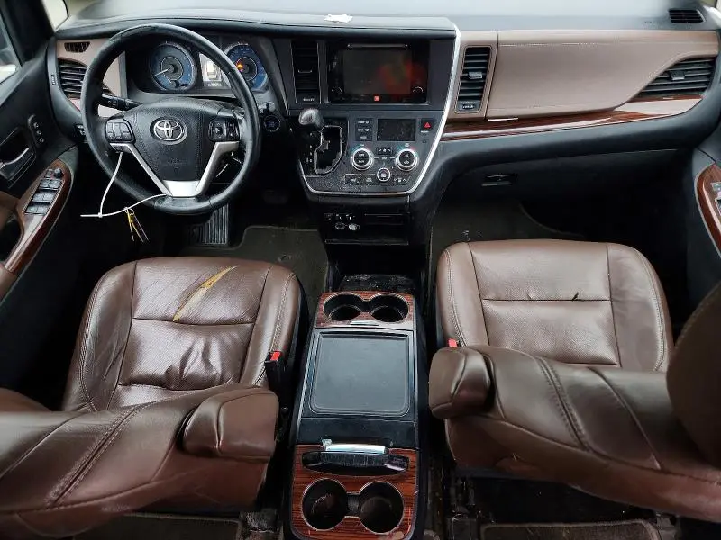 2017 TOYOTA SIENNA LIMITED 7-PASSENGER  