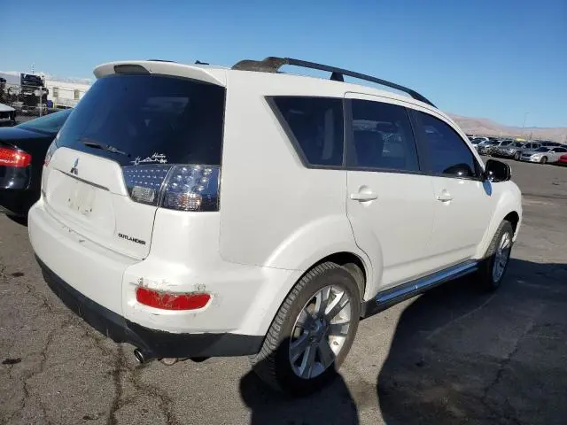 2013 MITSUBISHI OUTLANDER SE