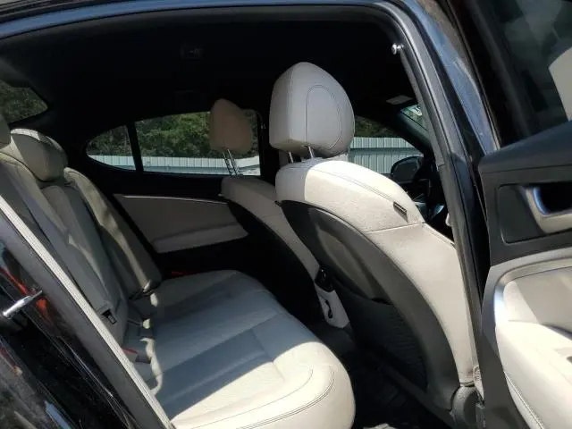 2023 GENESIS G70 BASE