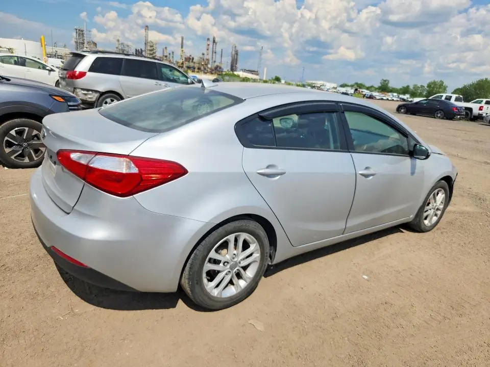 2016 KIA FORTE LX  