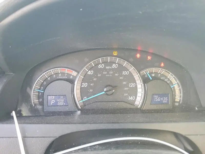2012 TOYOTA CAMRY SE  