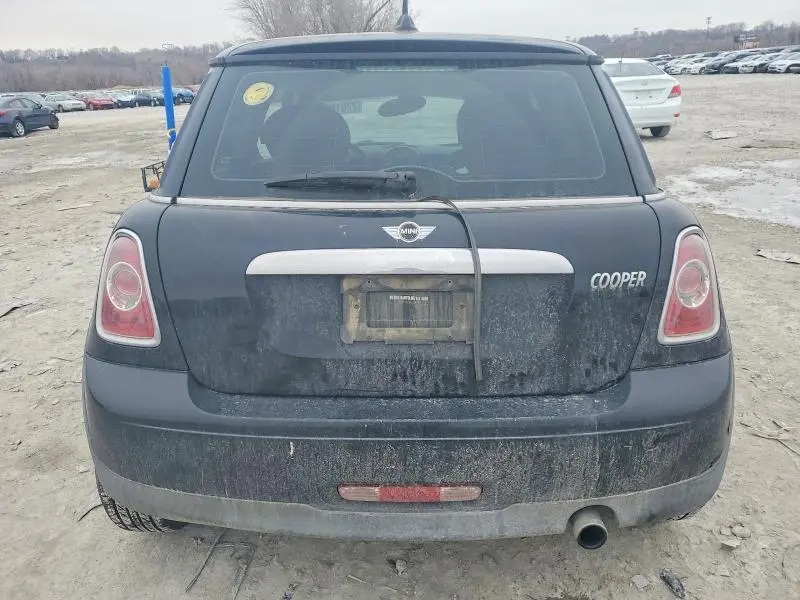 2012 MINI COOPER   
