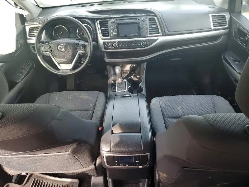2016 TOYOTA HIGHLANDER LE  