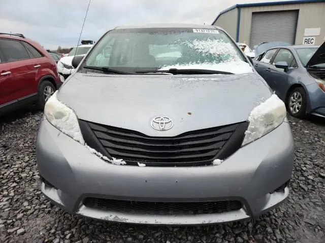 2013 TOYOTA SIENNA   