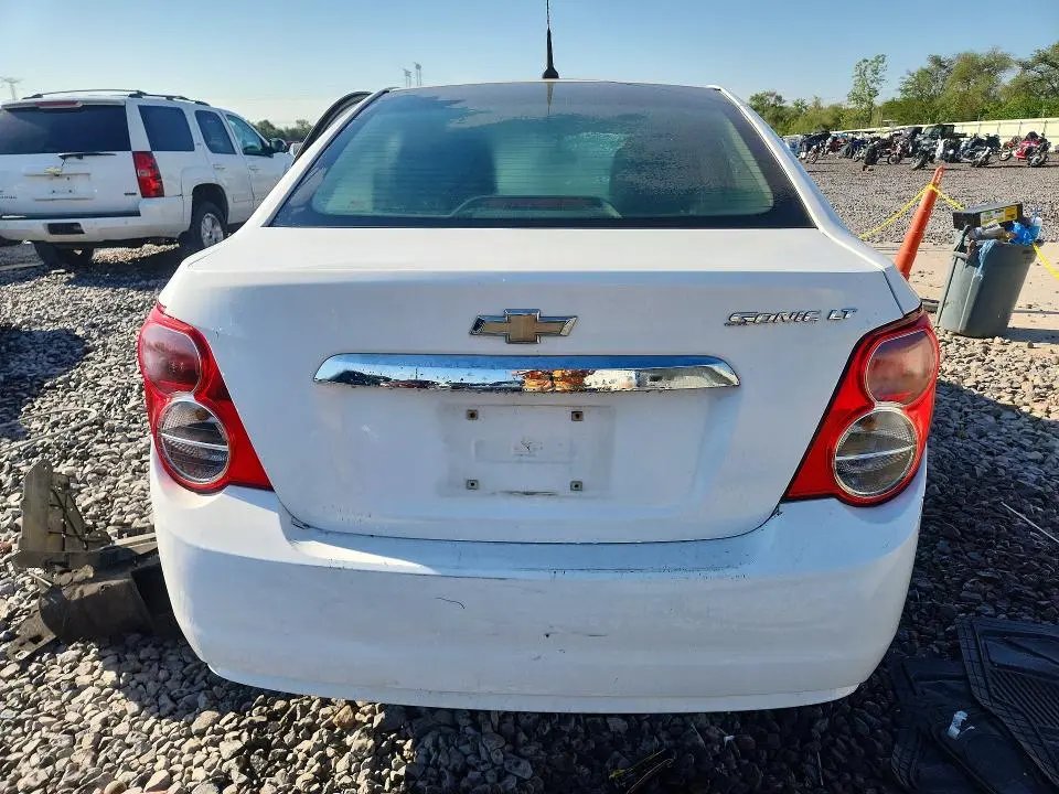2014 CHEVROLET SONIC LT  