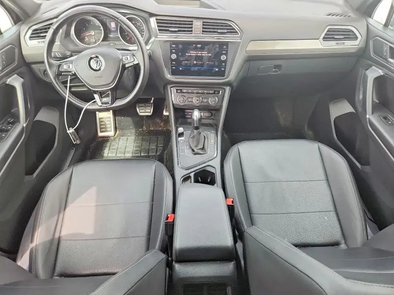 2020 VOLKSWAGEN TIGUAN SE  