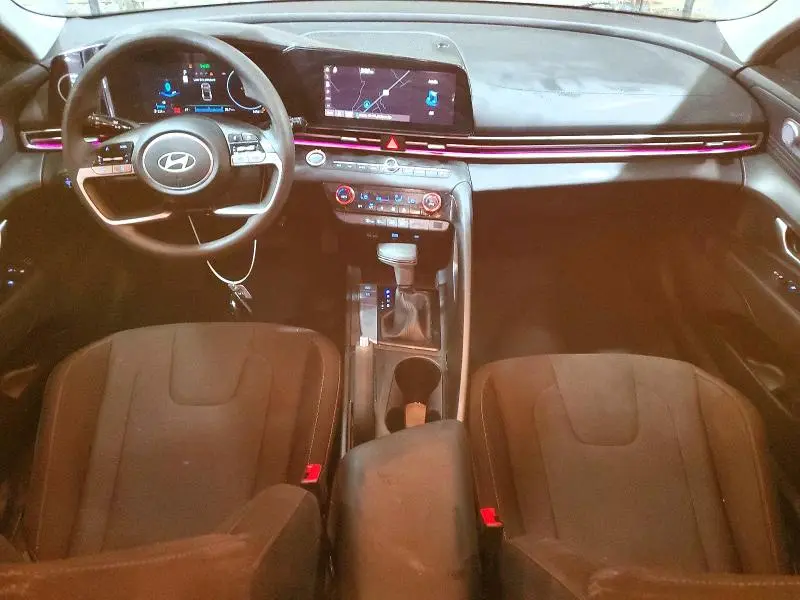 2024 HYUNDAI ELANTRA SEL  