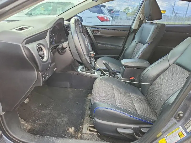 2017 TOYOTA COROLLA SE  