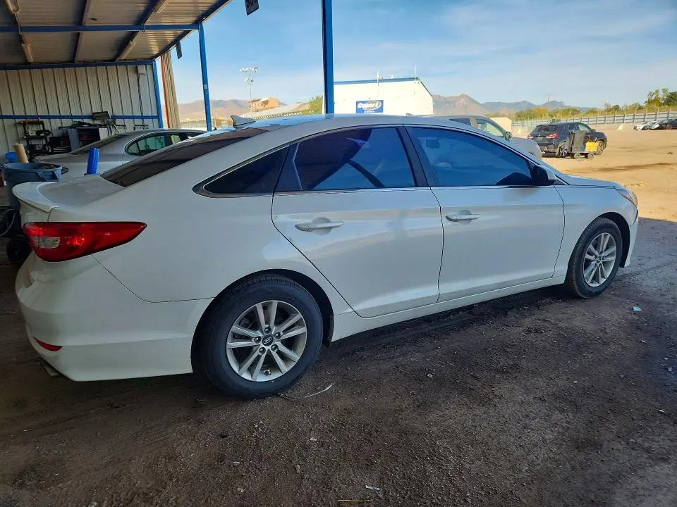 2015 HYUNDAI SONATA SE  