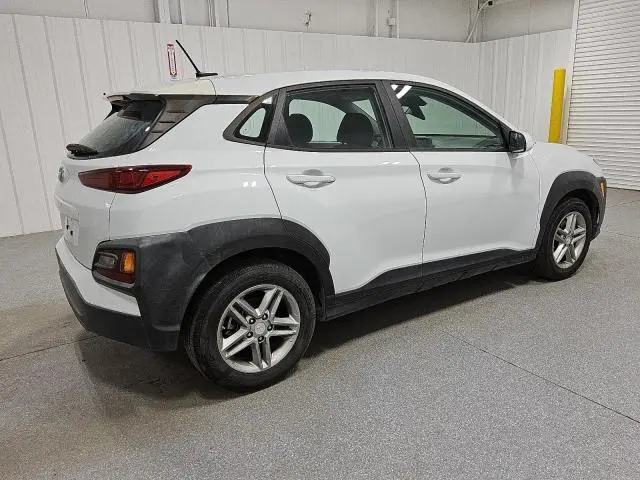 2020 HYUNDAI KONA SE  
