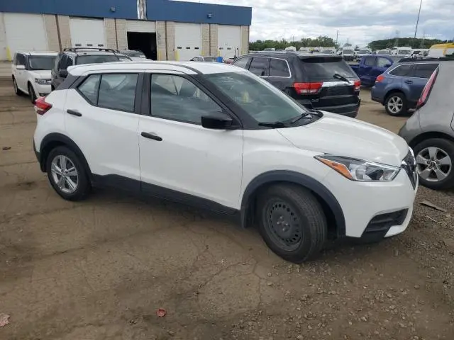 2020 NISSAN KICKS S  