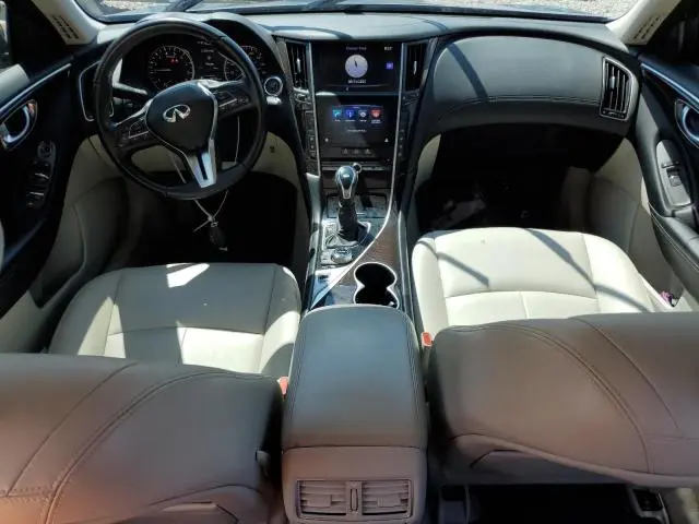 2018 INFINITI Q50 LUXE  