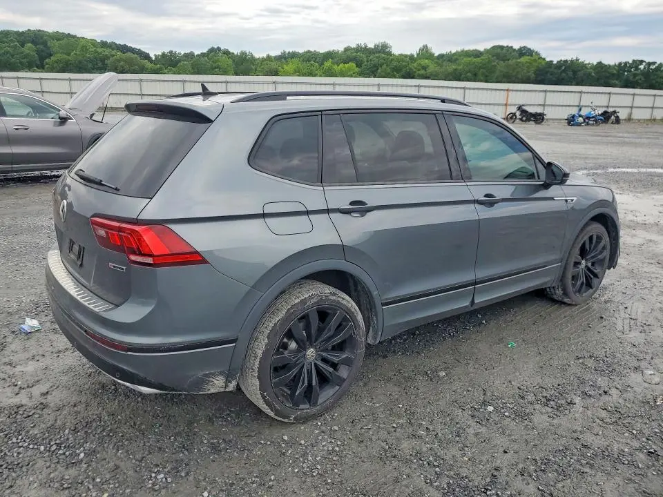 2021 VOLKSWAGEN TIGUAN SE  