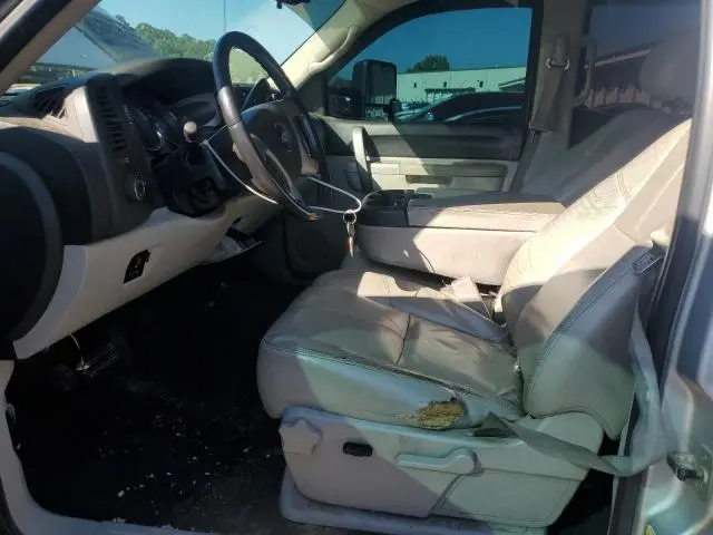 2011 CHEVROLET SILVERADO K2500 HEAVY DUTY LT  