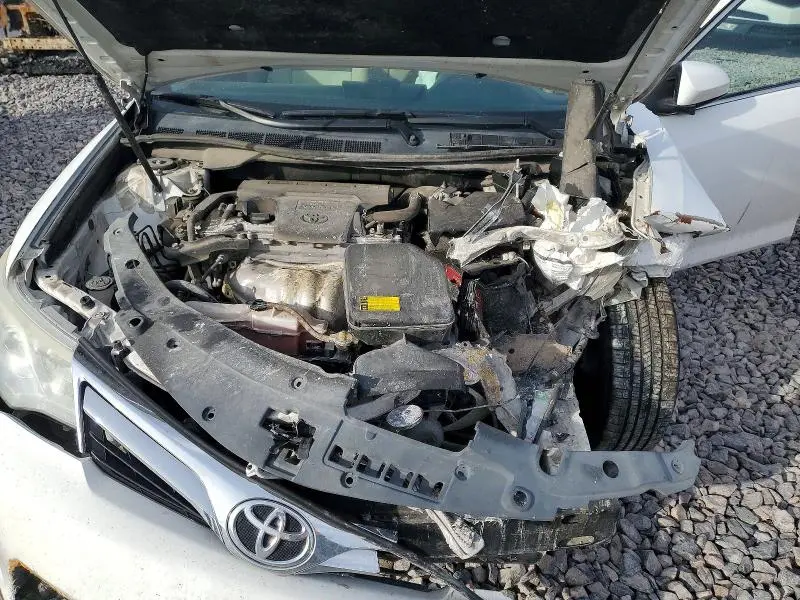 2013 TOYOTA CAMRY LE  