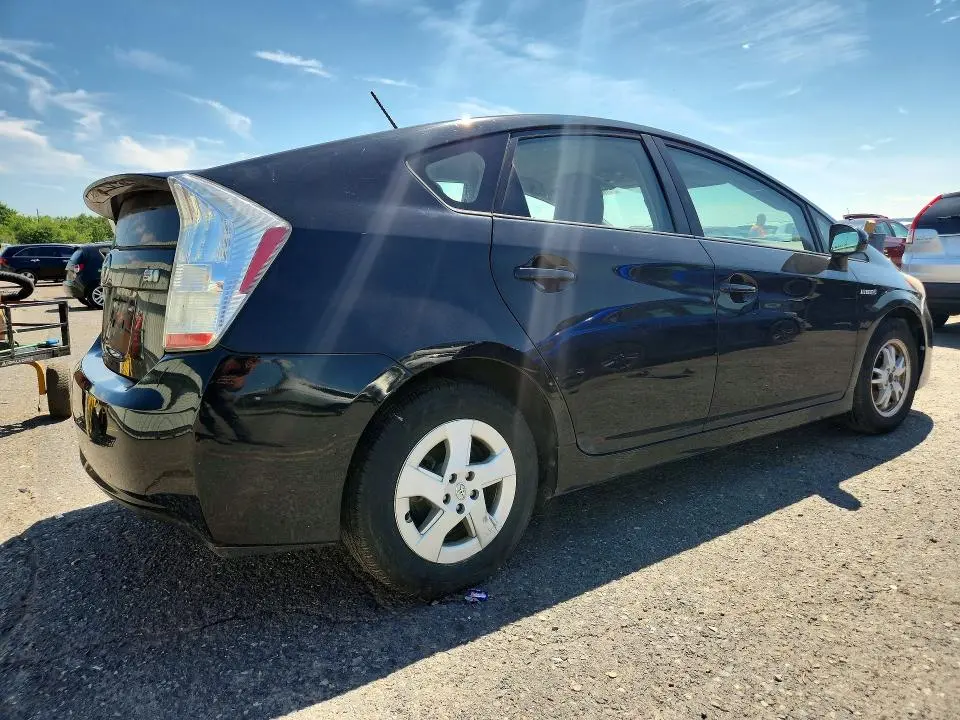 2010 TOYOTA PRIUS II  