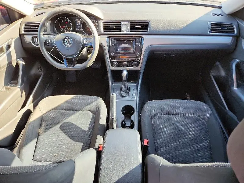2017 VOLKSWAGEN PASSAT S  