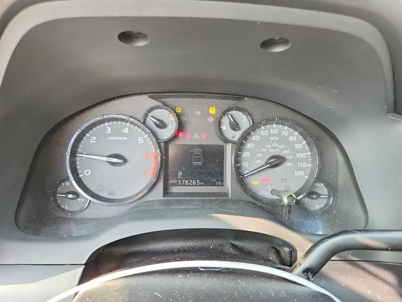 2017 TOYOTA TUNDRA SR  