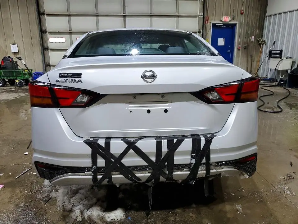 2021 NISSAN ALTIMA S  