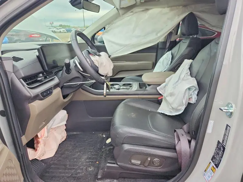 2026 KIA CARNIVAL EX  