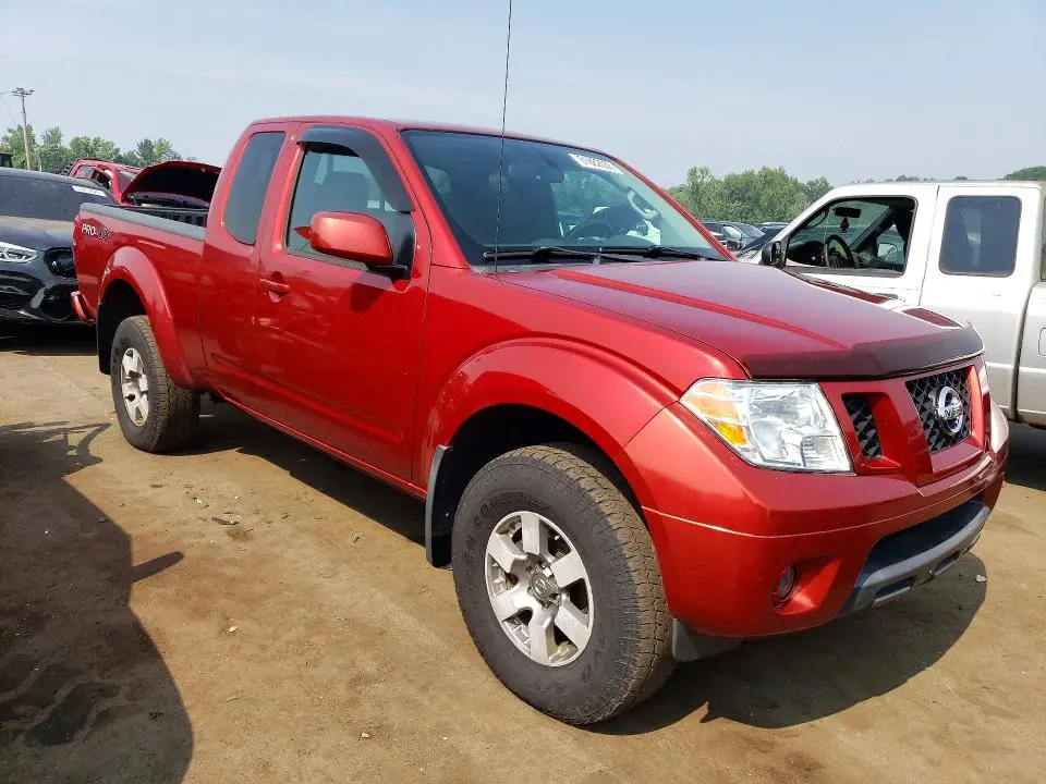 2012 NISSAN FRONTIER SV V6  
