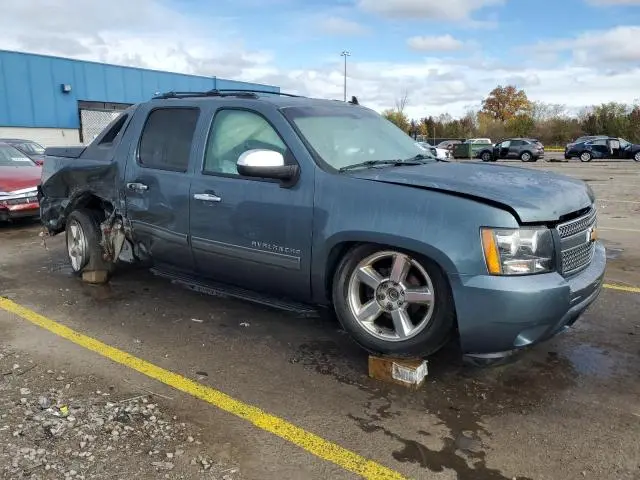 2012 CHEVROLET AVALANCHE LS  