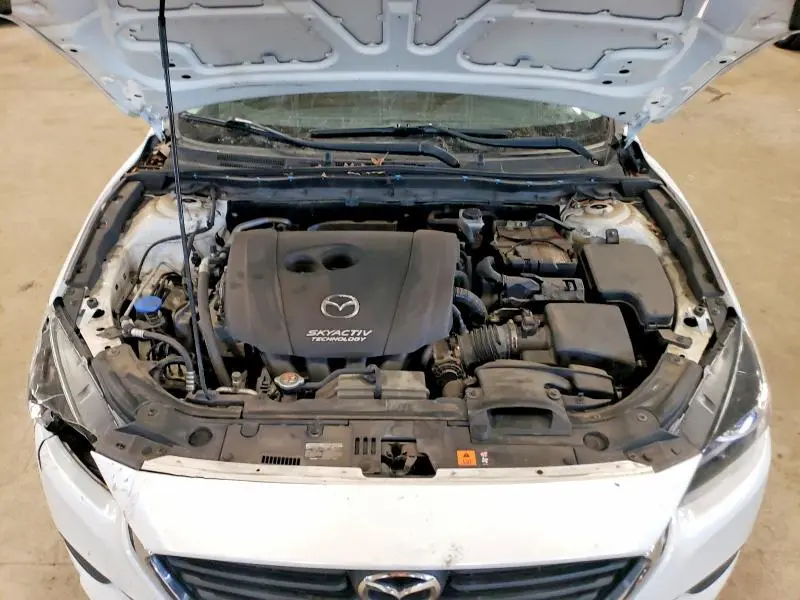 2018 MAZDA 3 TOURING  