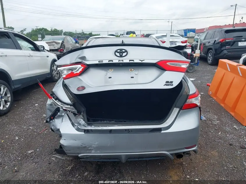 2020 TOYOTA CAMRY SE NIGHTSHADE EDITION AWD