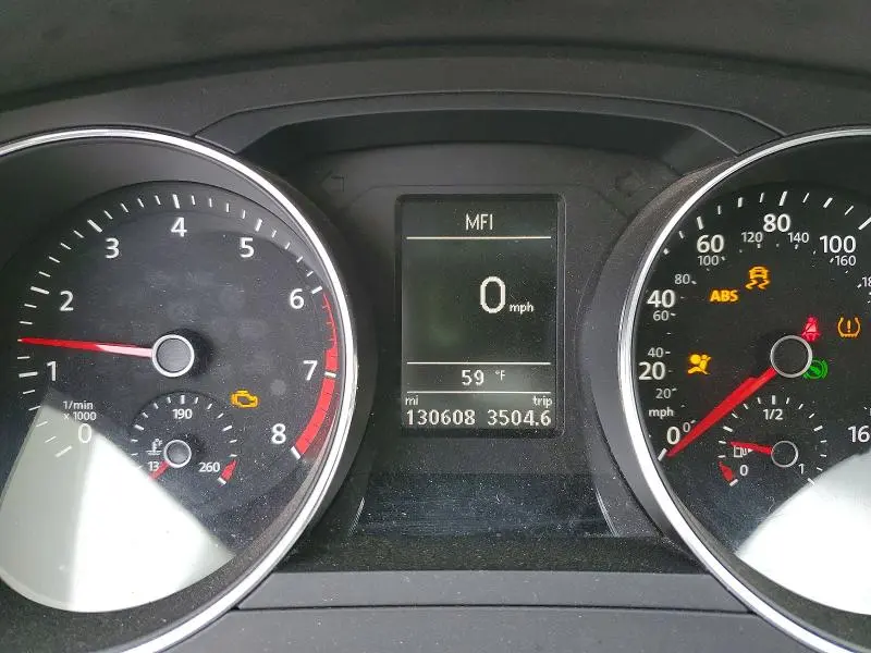 2017 VOLKSWAGEN JETTA SE  