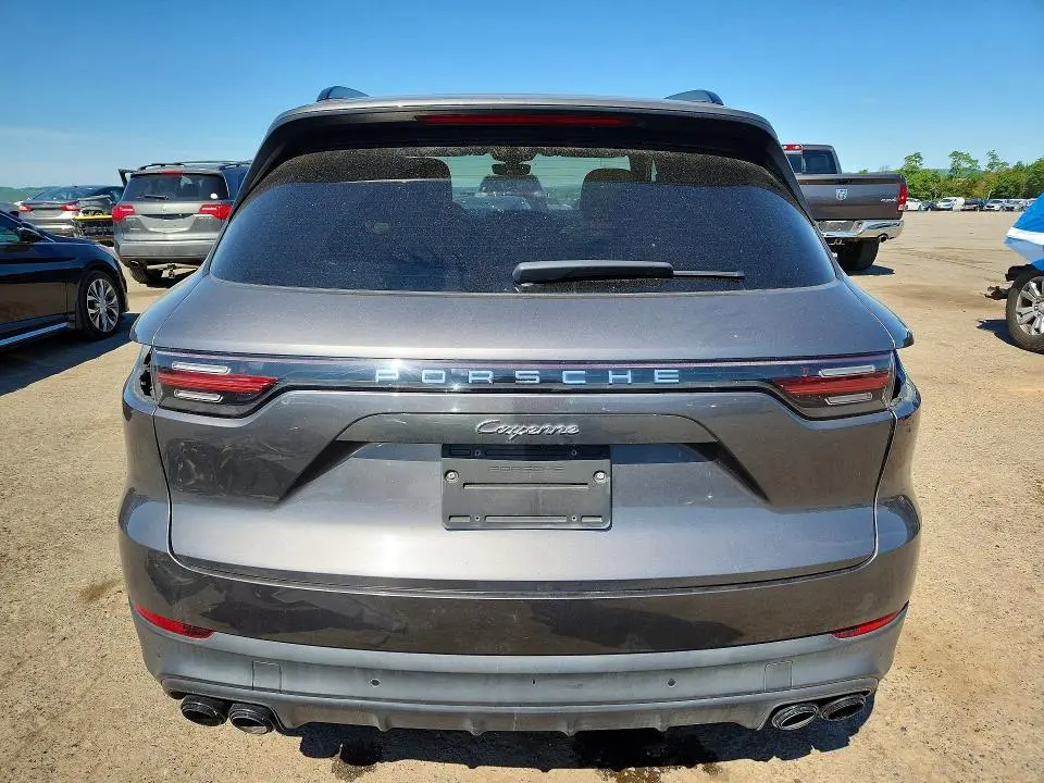 2021 PORSCHE CAYENNE   