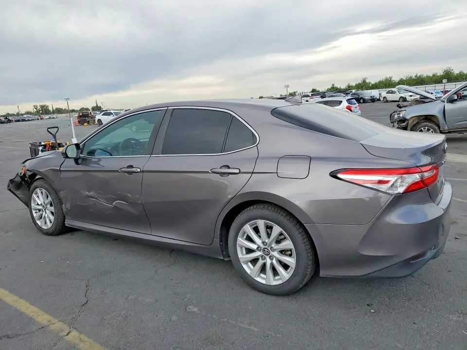2019 TOYOTA CAMRY LE  