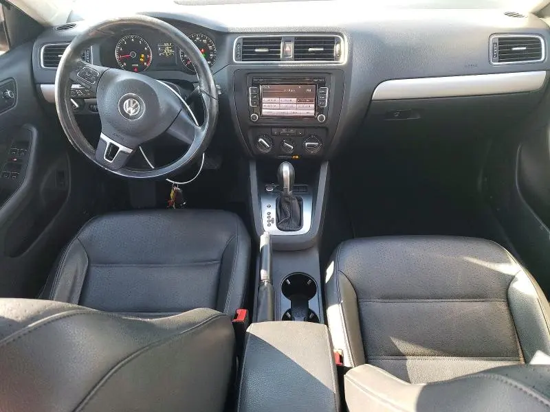 2014 VOLKSWAGEN JETTA SE  