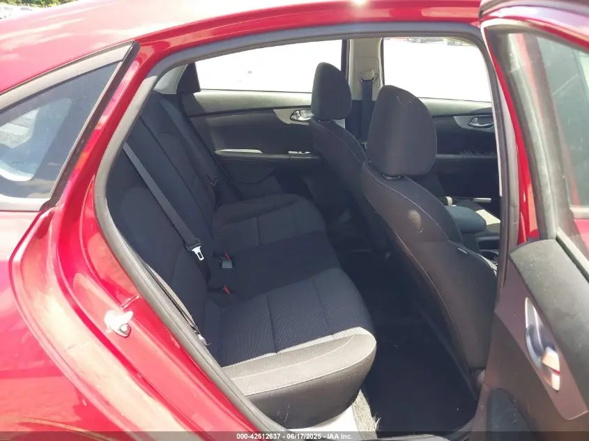 2022 KIA FORTE LXS