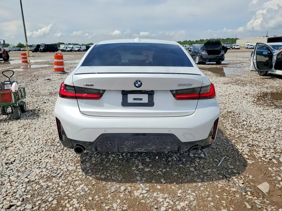 2024 BMW 330XI   