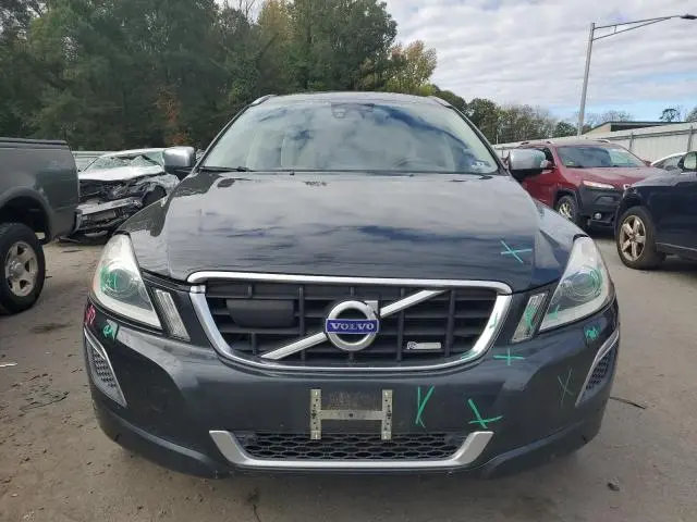 2011 VOLVO XC60 T6  