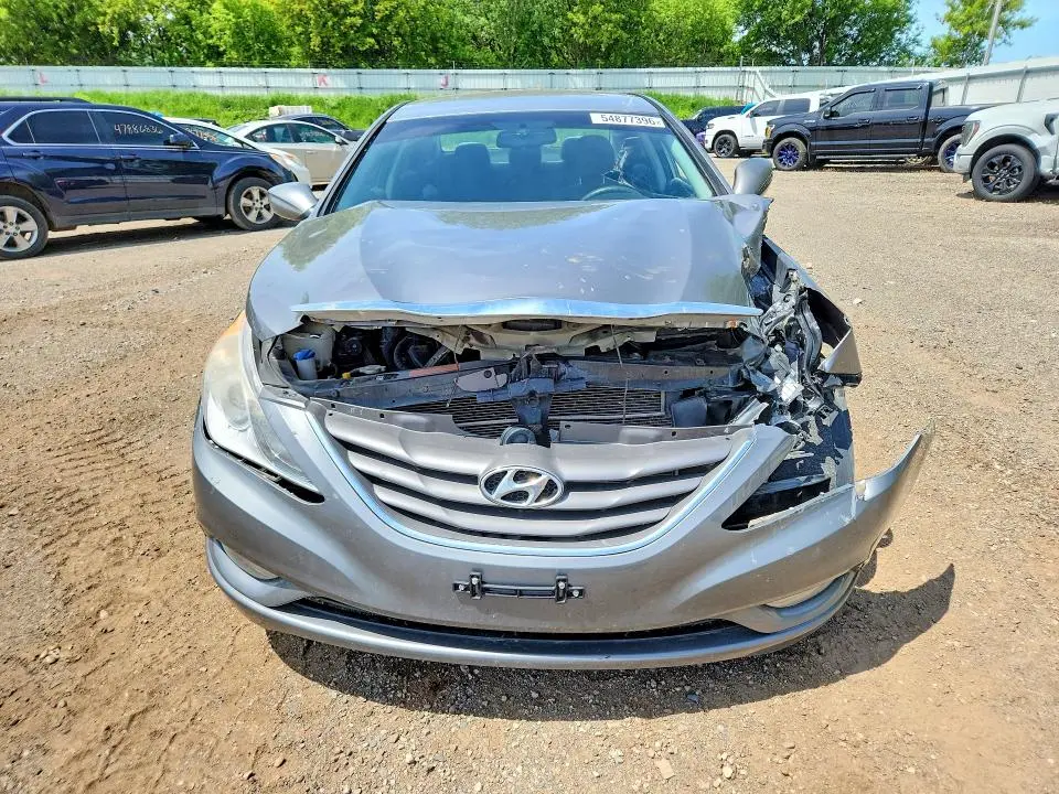 2013 HYUNDAI SONATA GLS  