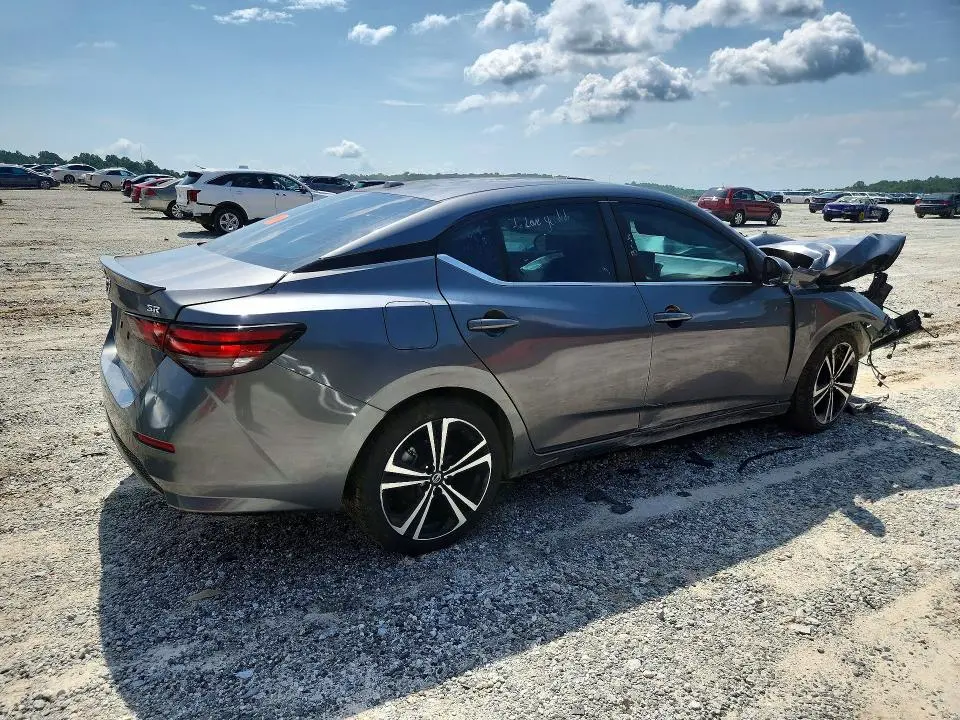 2022 NISSAN SENTRA SR  