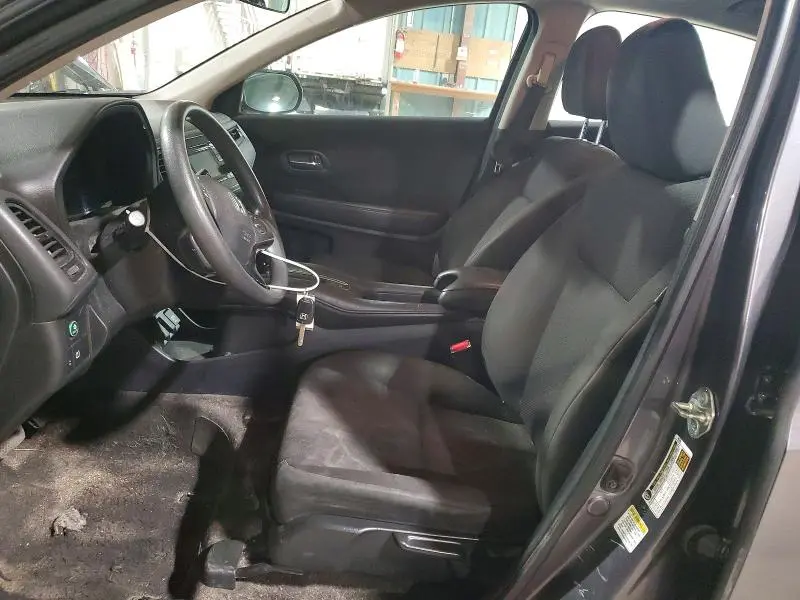 2016 HONDA HR-V LX  