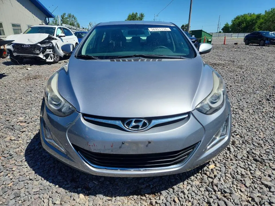 2015 HYUNDAI ELANTRA SE  