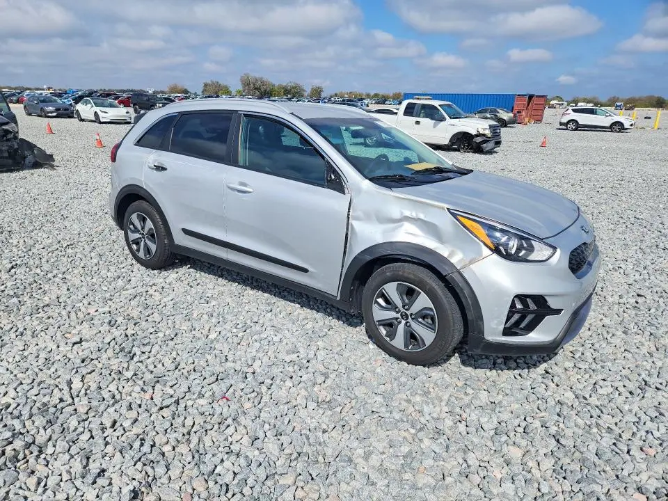 2021 KIA NIRO LX  