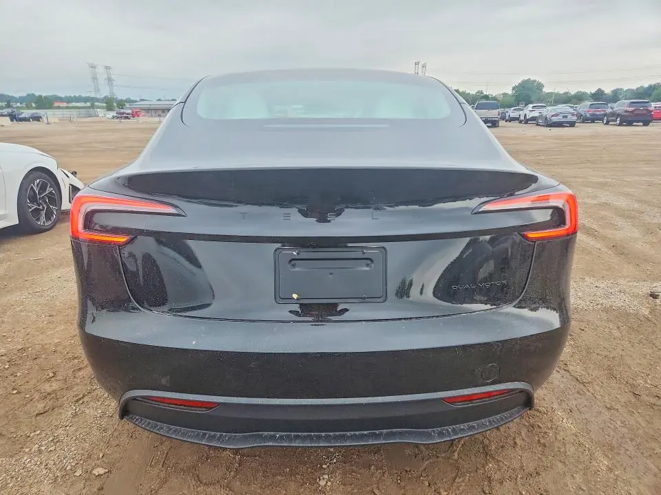 2026 TESLA MODEL 3   