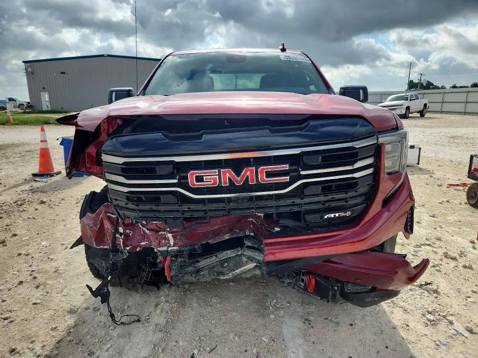 2026 GMC SIERRA K1500 AT4  