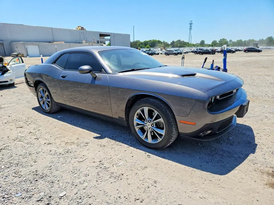 2021 DODGE CHALLENGER SXT  