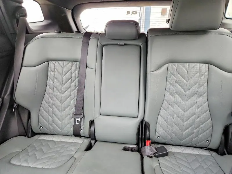 2023 KIA SPORTAGE X LINE  