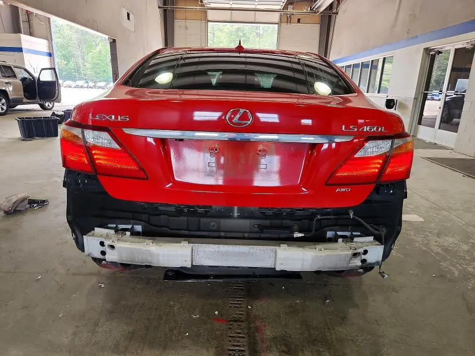 2010 LEXUS LS 460L  